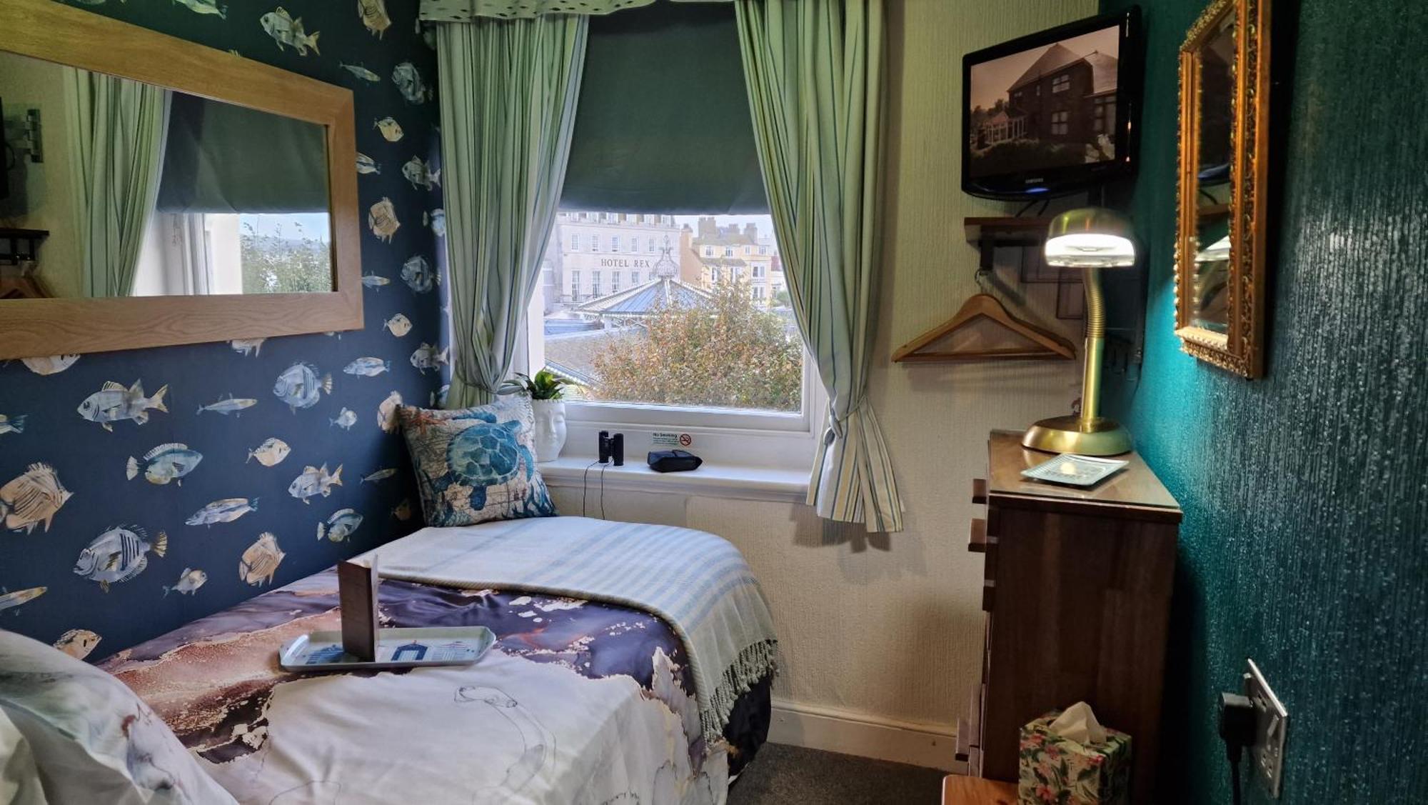 The Ocean Guest House Weymouth Exteriör bild